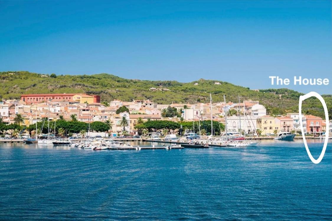 Apartment ⭑ ⭑ ⭑ ⭑ ⭑ Jewel On The Seafront Promenade *